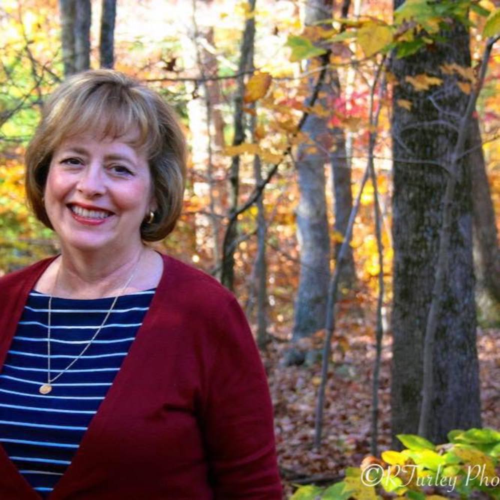 Meet your Posher, Elizabeth